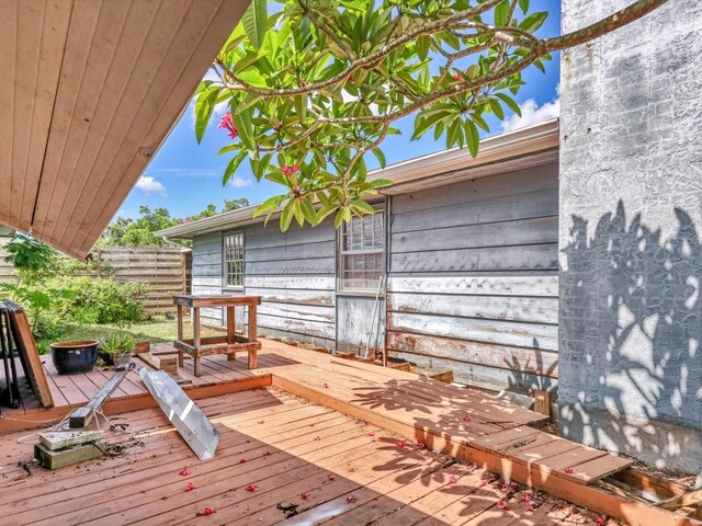 2818 Olympic St, Sarasota, FL 34231 - photo 68