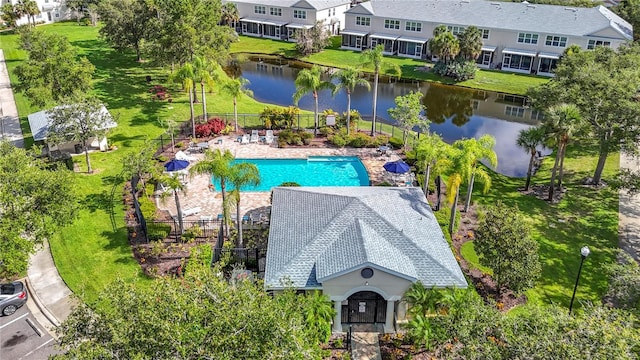 26548 Castleview Way, Wesley Chapel, FL 33544 - bird's eye view of a large body of water and a pool