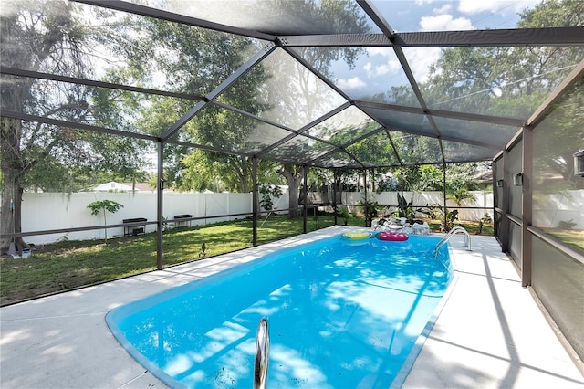 327 Francis Dr, Apollo Beach, FL 33572 - view of pool with a fenced backyard, a patio area, and glass enclosure