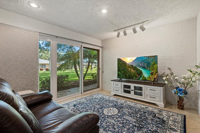 6916 W Country Club Dr N Unit 9B, Sarasota, FL 34243 - photo 16