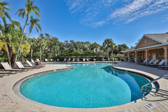 7344 Skybird Rd, Bradenton, FL 34209 - community pool with a patio