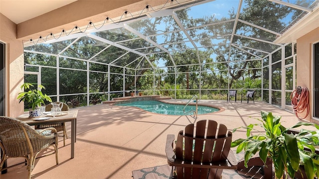 6206 Stillwater Ct, University Park, FL 34201 - swimming pool with a patio area and glass enclosure