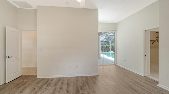 8239 Cypress Hollow Dr, Sarasota, FL 34238 - photo 23