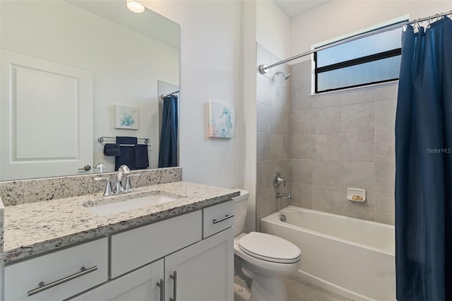 4961 Seafoam Trl, Bradenton, FL 34211 - bathroom with vanity and shower / tub combo with curtain