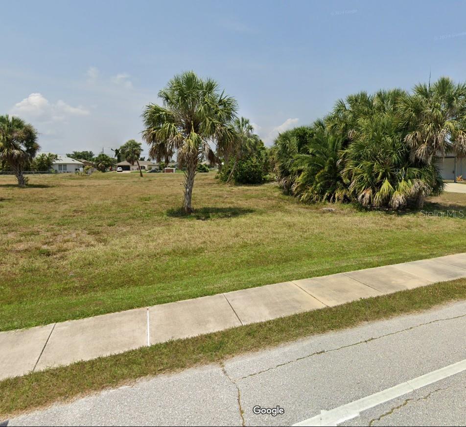 226 Rotonda Blvd W, Rotonda West, FL 33947
