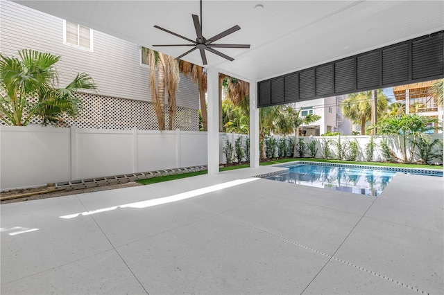 646 Calle Del Otono, Sarasota, FL 34242 - view of swimming pool featuring ceiling fan, a fenced backyard, and a patio area
