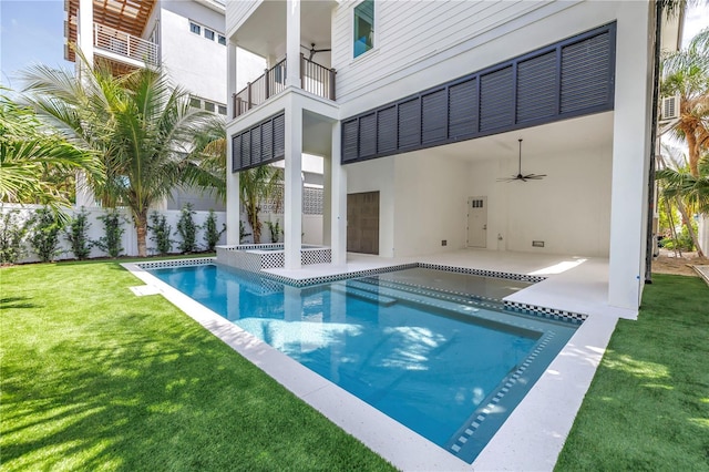 646 Calle Del Otono, Sarasota, FL 34242 - view of pool with ceiling fan and a patio area