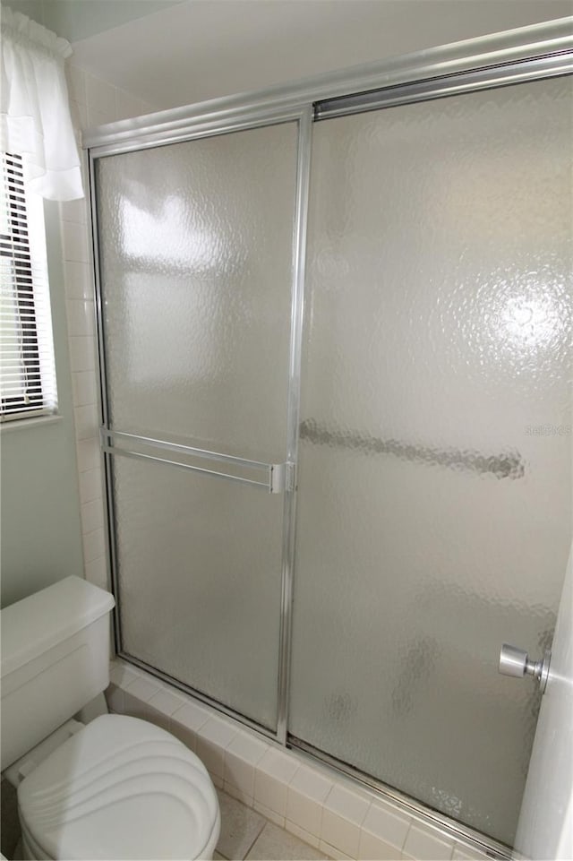 753 Tropical Cir, Sarasota, FL 34242 - bathroom with a shower with door