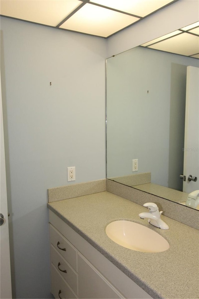 753 Tropical Cir, Sarasota, FL 34242 - bathroom featuring vanity