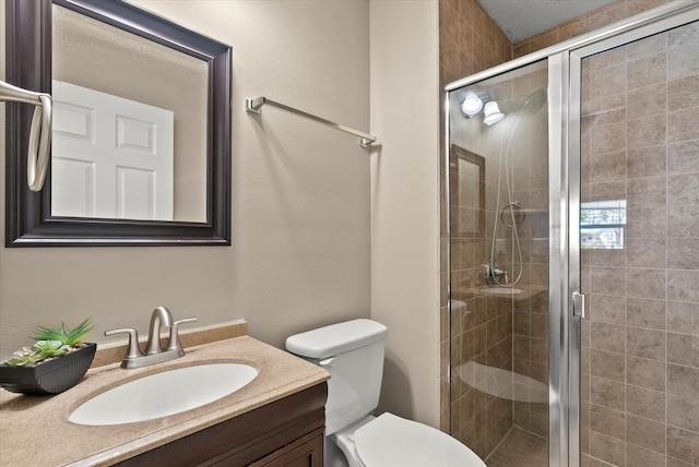 4309 Chinaberry Cir, Bradenton, FL 34208 - full bathroom featuring vanity and a shower stall