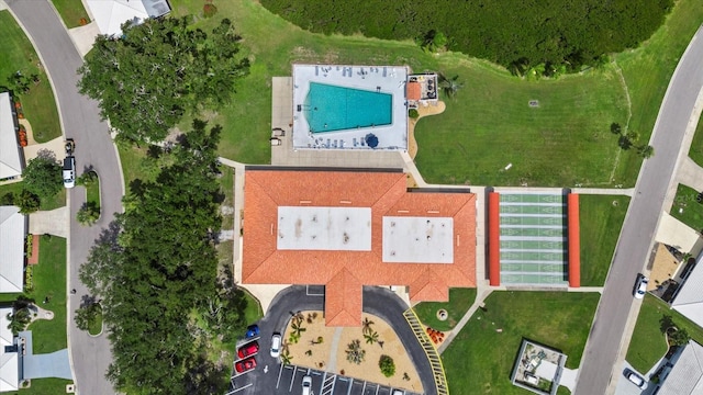 4309 Chinaberry Cir, Bradenton, FL 34208 - drone / aerial view of a pool