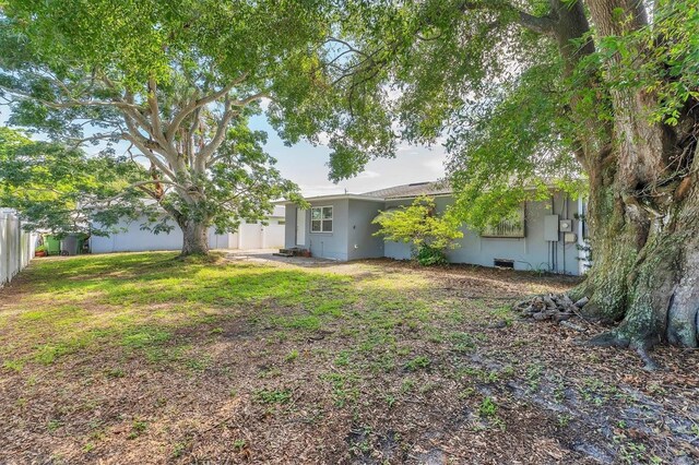 401 N Jefferson Ave, Sarasota, FL 34237 - view of yard