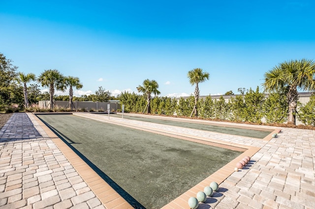 5804 Mulligan Way, Lakewood Ranch, FL 34211 - surrounding community featuring a game area