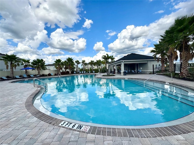 6253 Whetstone Ct, Palmetto, FL 34221 - community pool with a patio area