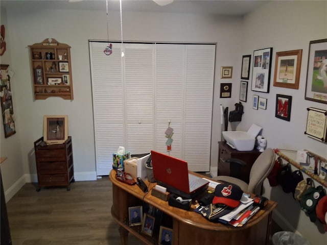2411 Quail Ct, Bradenton, FL 34209 - office space featuring wood finished floors and ceiling fan