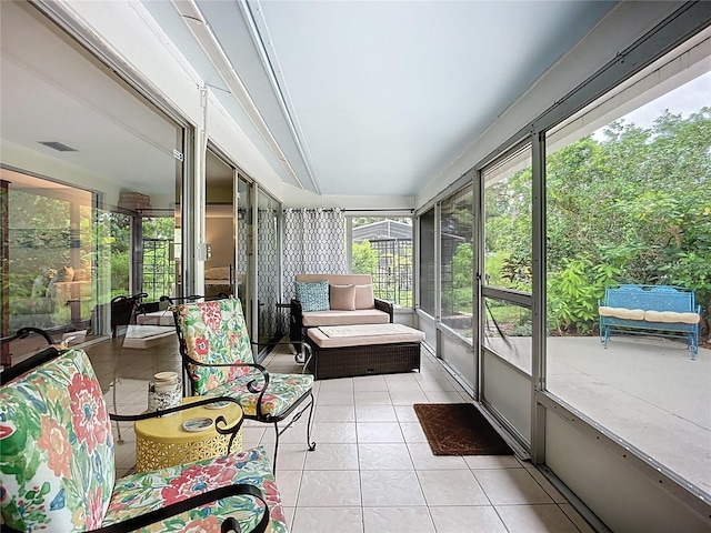 408 67th Ave W, Bradenton, FL 34207 - sunroom / solarium with healthy amount of natural light