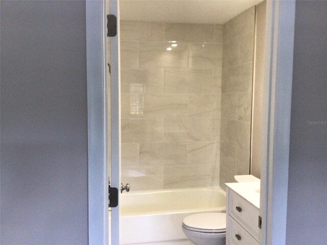 5178 Lake Village Dr Unit 86, Sarasota, FL 34235 - photo 3