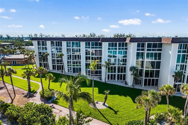 2110 Benjamin Franklin Dr Unit 301, Sarasota, FL 34236 - view of building exterior