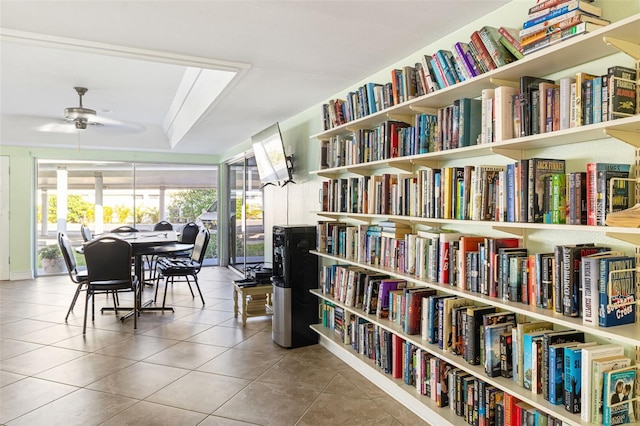 2110 Benjamin Franklin Dr Unit 301, Sarasota, FL 34236 - view of sunroom / solarium