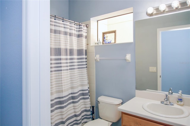 4026 Overture Cir Unit 487, Bradenton, FL 34209 - full bathroom with vanity and a shower with curtain
