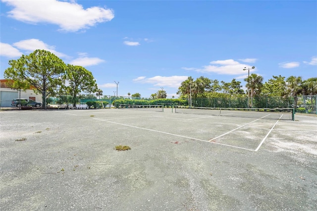 2417 Fairway Oaks Dr Unit 22, Palmetto, FL 34221 - view of tennis court