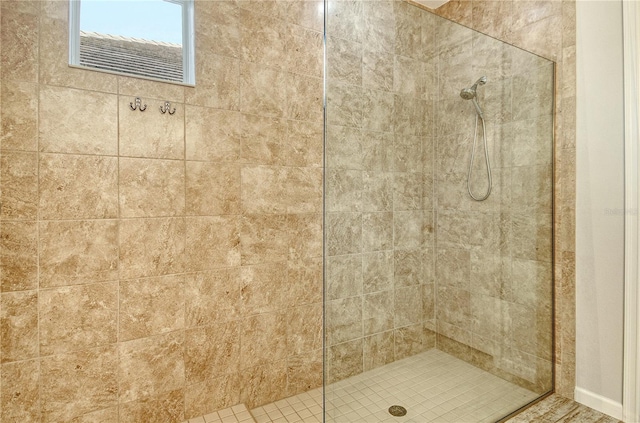 11625 Renaissance Blvd, Venice, FL 34293 - bathroom featuring a tile shower