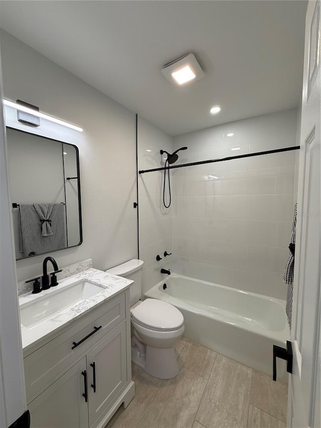 4661 Linwood St, Sarasota, FL 34232 - bathroom featuring shower / tub combination and vanity