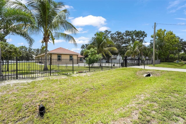 5714 38th Ave E, Bradenton, FL 34208 - view of yard