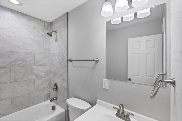 3327 King Blvd, Sarasota, FL 34234 - full bath featuring bathtub / shower combination and vanity