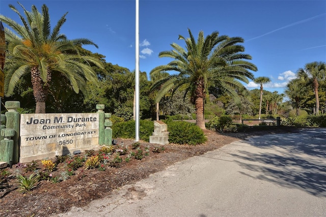 701 Marbury Ln, Longboat Key, FL 34228 - view of community sign