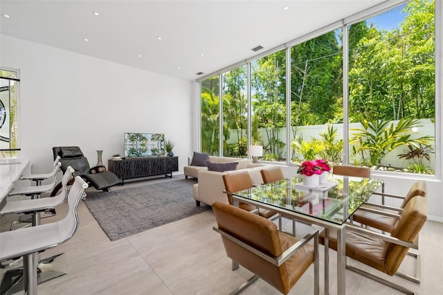 904 Virginia Dr, Sarasota, FL 34234 - sunroom featuring healthy amount of natural light