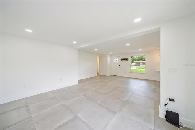 3959 Coleridge Pl, Sarasota, FL 34241 - spare room featuring recessed lighting