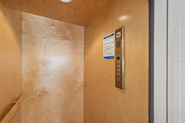 202 75th St, Holmes Beach, FL 34217 - elevator