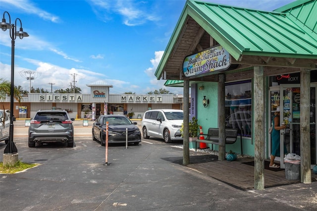 546A Beach Rd Unit A544, Sarasota, FL 34242 - view of uncovered parking lot