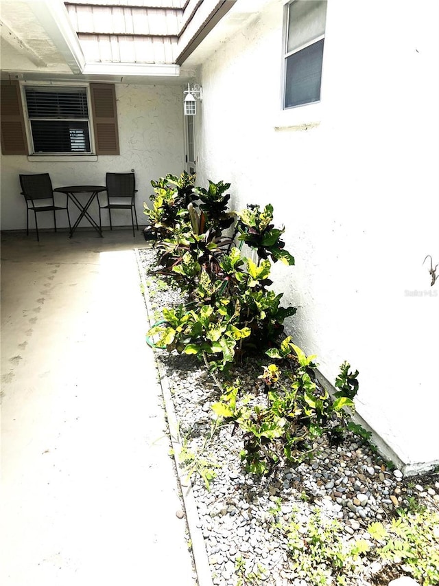 2311 Waterbluff, Sarasota, FL 34231 - photo 2