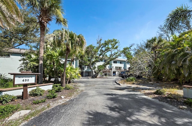 490 N Shore Rd Unit 6, Longboat Key, FL 34228 - photo 8