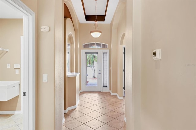 12342 Lavender Loop, Bradenton, FL 34212 - foyer entrance with light tile patterned floors and arched walkways