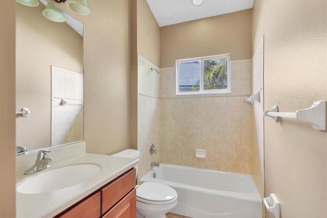 12342 Lavender Loop, Bradenton, FL 34212 - full bath with vanity and shower / bath combination