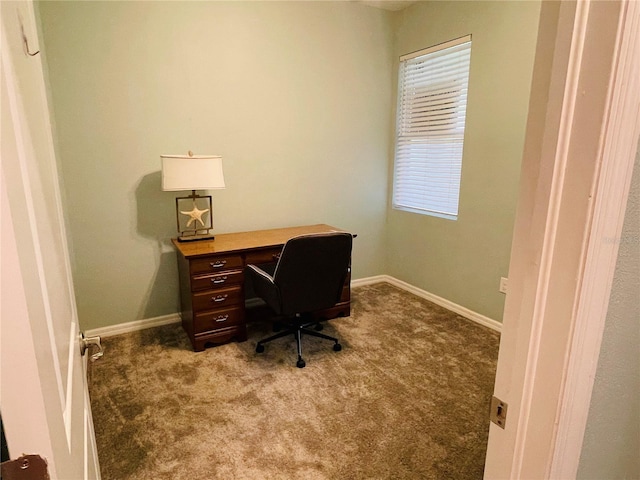 5635 Los Robles Ct, Palmetto, FL 34221 - carpeted home office with baseboards