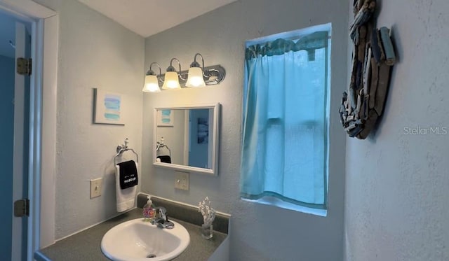 3614 29th Ave W, Bradenton, FL 34205 - bathroom featuring vanity