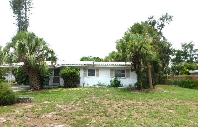 2711 Kilgore Pl, Sarasota, FL 34235 - back of property