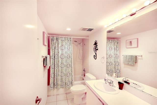 2039 Gulf Of Mexico Dr Unit G3-207, Longboat Key, FL 34228 - bathroom featuring tile patterned flooring, vanity, shower / bath combo, and recessed lighting