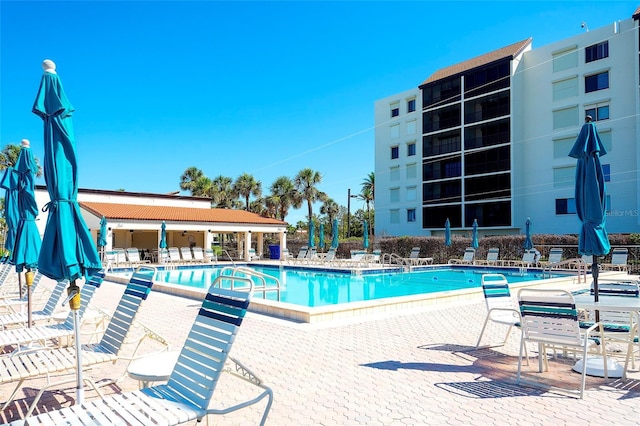 2039 Gulf Of Mexico Dr Unit G3-207, Longboat Key, FL 34228 - community pool with a patio area