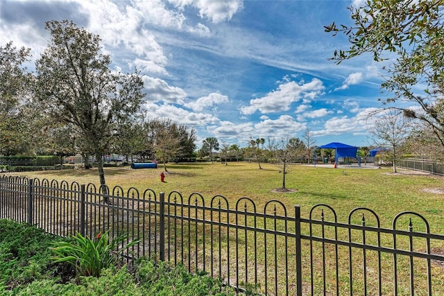 11431 Piedmont Park Xing, Bradenton, FL 34211 - view of property's community with a gazebo and a dog friendly area
