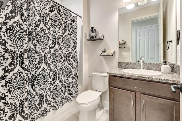 9215 Isabella Cir, Parrish, FL 34219 - full bath with vanity, shower / tub combo with curtain, and tile patterned flooring