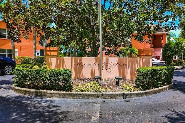 5450 Longwood Run Blvd Unit 103, Sarasota, FL 34243 - view of community sign
