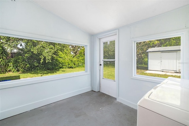 3020 51st Ave E, Bradenton, FL 34203 - laundry area with baseboards and separate washer and dryer