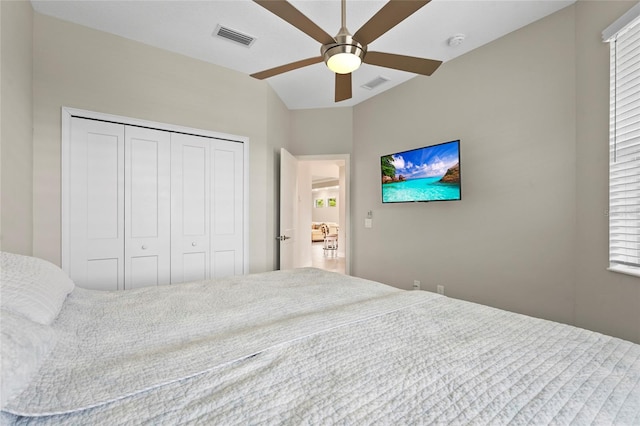18050 Wooden Skiff Ct, Nokomis, FL 34275 - bedroom featuring a closet and ceiling fan