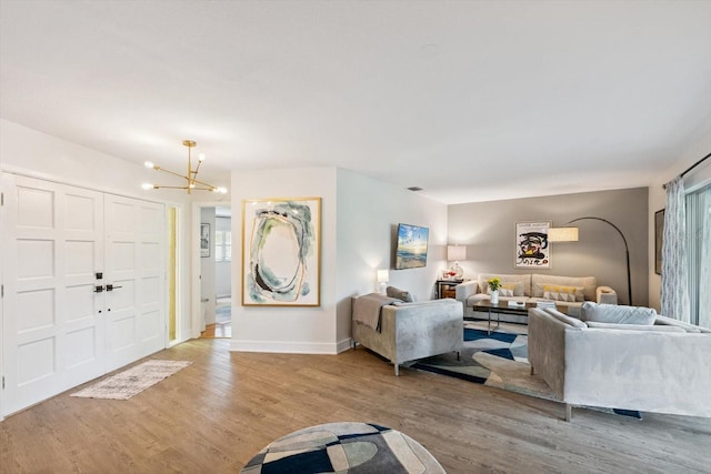2405 Cardwell Way, Sarasota, FL 34231