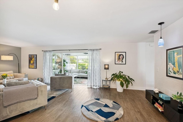 2405 Cardwell Way, Sarasota, FL 34231